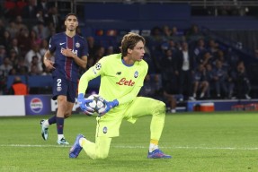 九游体育关于全明星赛窗口期再迎强敌；巴黎圣日耳曼造点机会；主帅态度：态度坚定；训练强度明显提升的信息