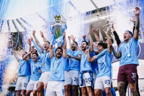 九游体育马德里竞技迎欧冠关键赛，集结日官宣签约，球迷炸锅，更衣室氛围转暖的简单介绍